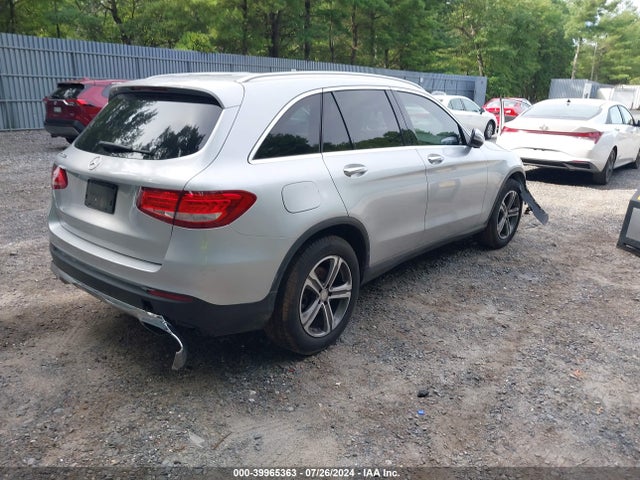 WDC0G4JBXGF033897 Mercedes-Benz GLC 300