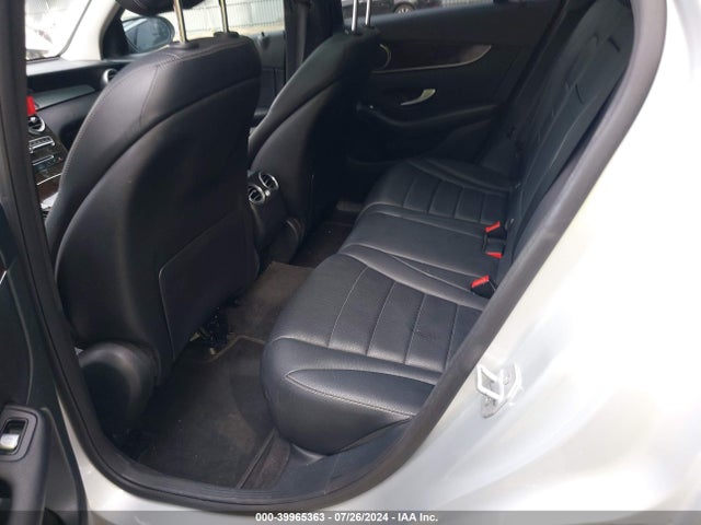 WDC0G4JBXGF033897 Mercedes-Benz GLC 300