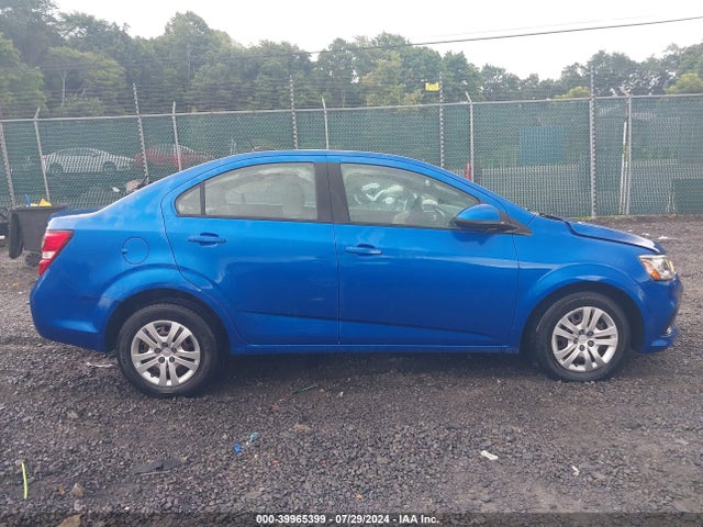Chevrolet Sonic Ls Manual 2017 1G1JA5SH0H4102915 Image 13