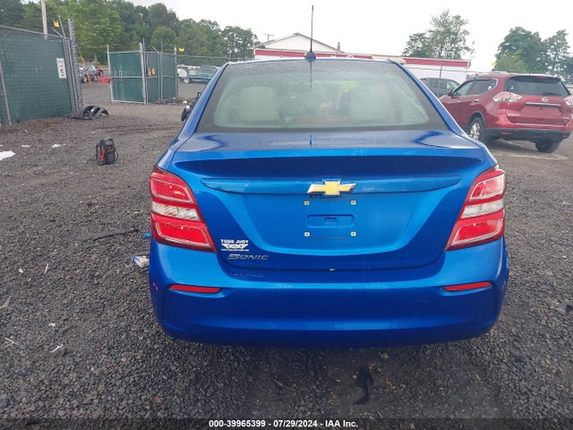 Chevrolet Sonic Ls Manual 2017 1G1JA5SH0H4102915 Image 16