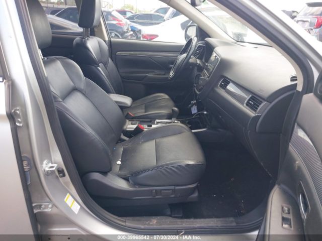 JA4AD3A38KZ034876 Mitsubishi Outlander Sel