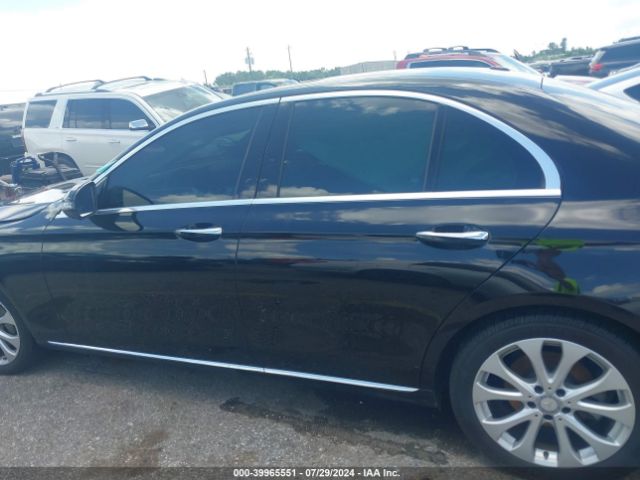 WDDZF4KBXHA195046 Mercedes-Benz E 300 4matic