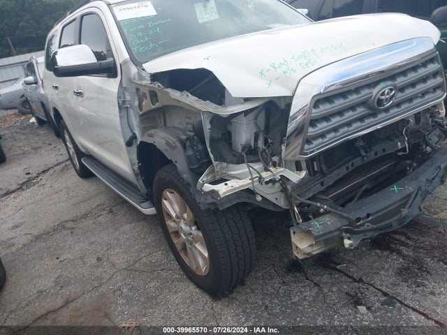 Toyota Sequoia Platinum 2017 5TDYY5G1XHS068709 Image 17