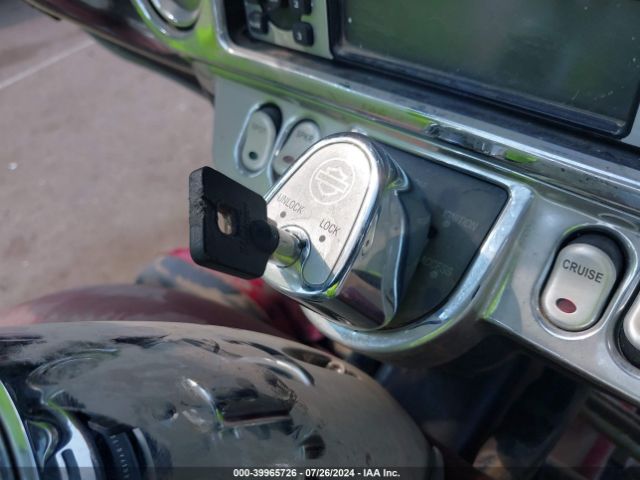 2012 HARLEY-DAVIDSON FLHTCUTG 1HD1MAM12CB850043 Photo 10