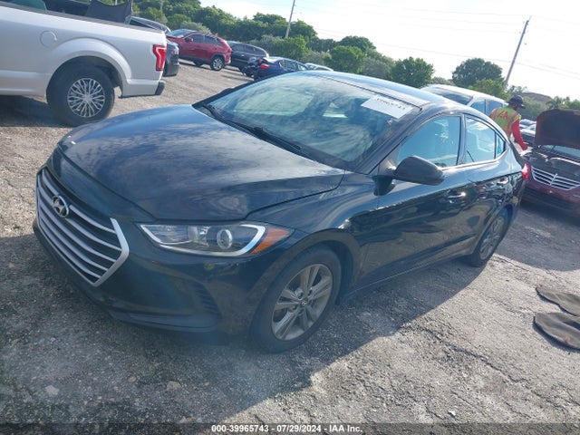 Hyundai ELANTRA SE 2017 5NPD84LF2HH084970 Image 2