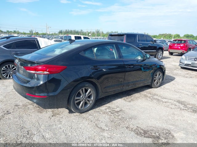 Hyundai ELANTRA SE 2017 5NPD84LF2HH084970 Image 4