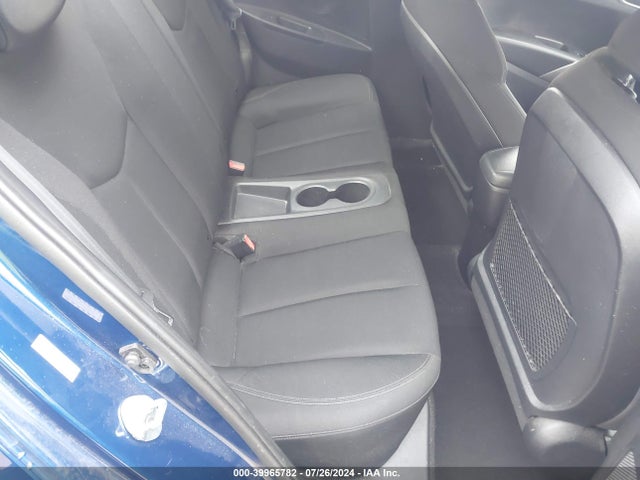 Hyundai Veloster Value Edition 2017 KMHTC6AD0HU320475 Image 8