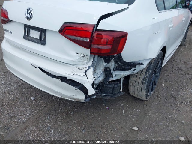 3VWDB7AJXHM364170 Volkswagen Jetta 1.4t Se