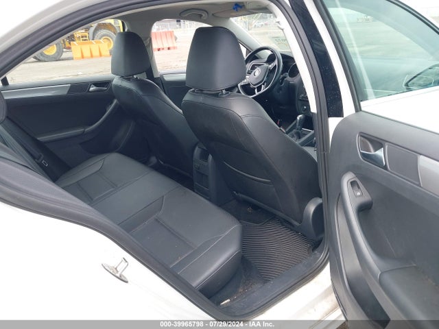 3VWDB7AJXHM364170 Volkswagen Jetta 1.4t Se