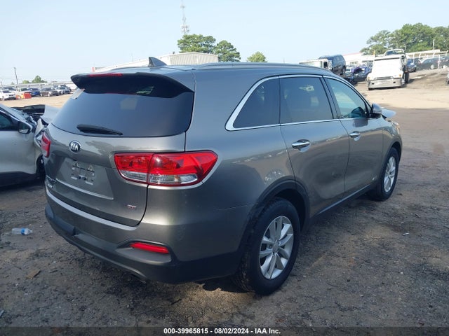5XYPGDA38JG351521 KIA Sorento 2.4l Lx