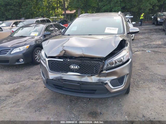 5XYPGDA38JG351521 KIA Sorento 2.4l Lx