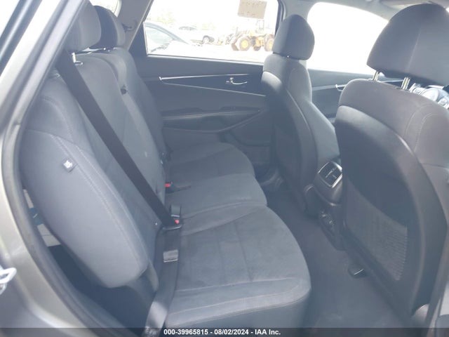 5XYPGDA38JG351521 KIA Sorento 2.4l Lx