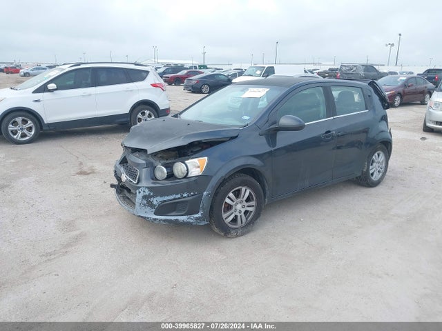 Chevrolet Sonic Lt Auto 2015 1G1JC6SG1F4187395 Image 2