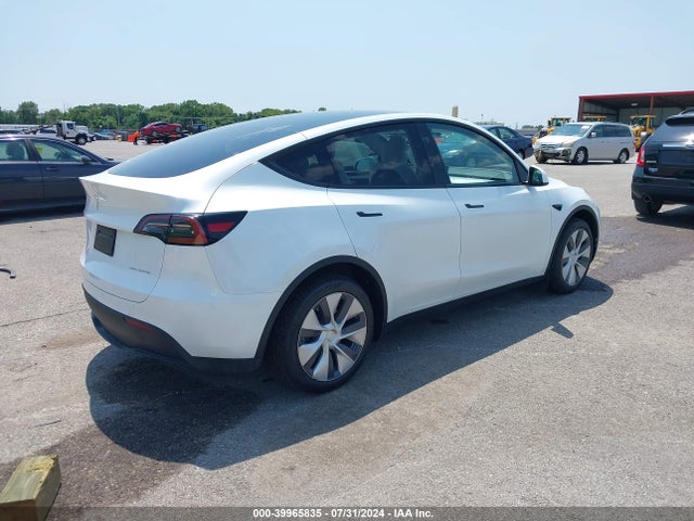 2024 TESLA MODEL Y 7SAYGDEE0RA250606 Photo 3