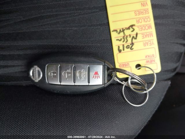 3N1AB7AP8KY206049 Nissan SENTRA SV