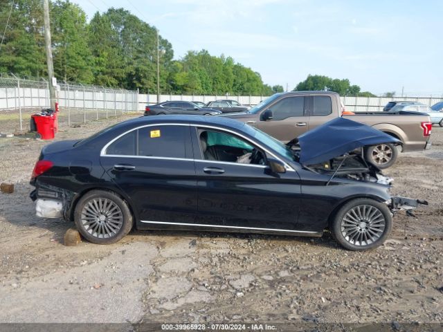 55SWF4JB8FU045535 Mercedes-Benz C 300 Luxury/sport