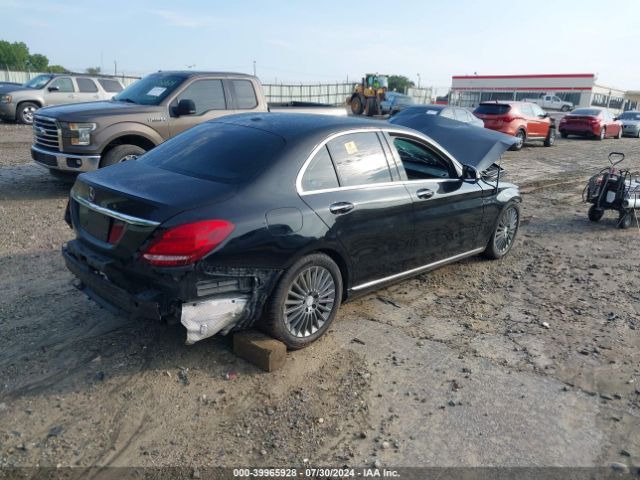 55SWF4JB8FU045535 Mercedes-Benz C 300 Luxury/sport