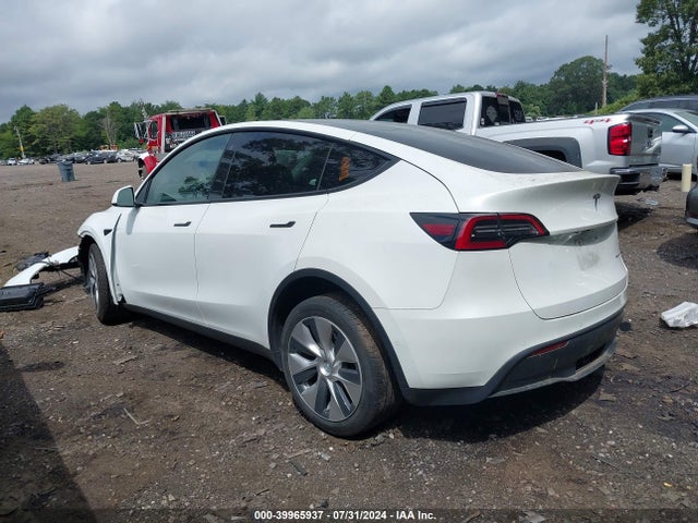 2021 TESLA MODEL Y 5YJYGDEE6MF255074 Photo 2