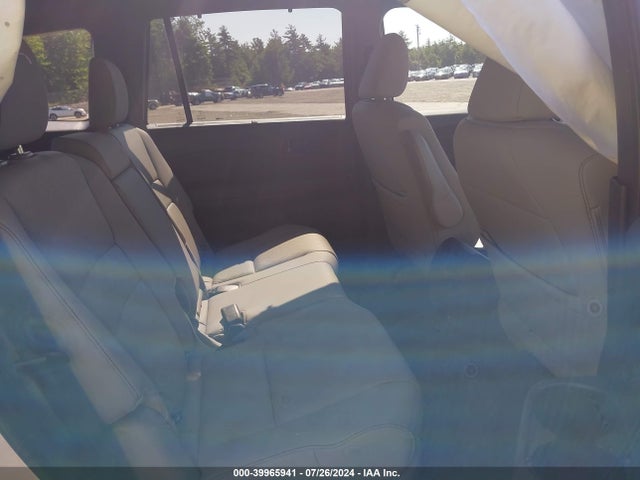 Honda Passport Awd Elite 2022 5FNYF8H00NB022058 Image 8