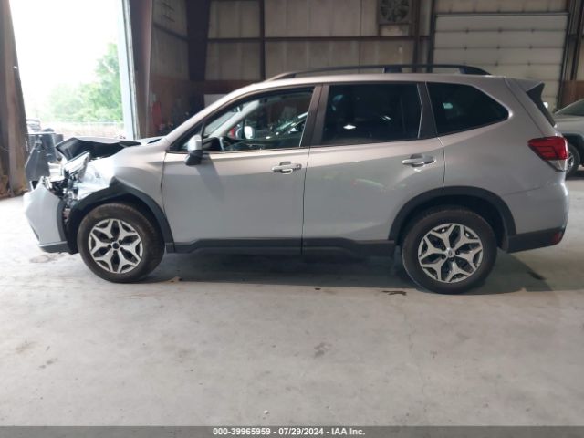 JF2SKAFC0MH538961 Subaru Forester Premium