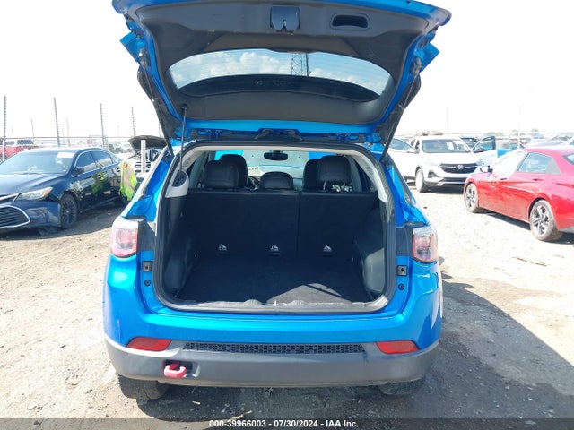 3C4NJDDB4HT667903 Jeep New Compass Trailhawk 4x4