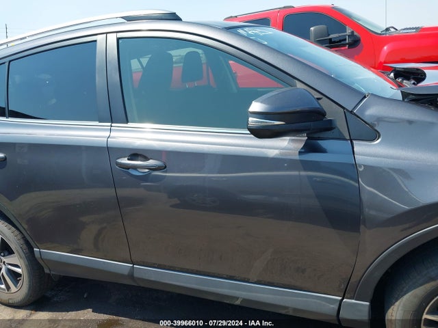 Toyota Rav4 Xle 2017 JTMWFREV5HJ127897 Image 14
