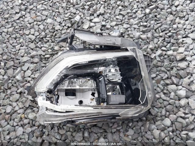 5TFDY5F18JX743649 Toyota Tundra Sr5 5.7l V8