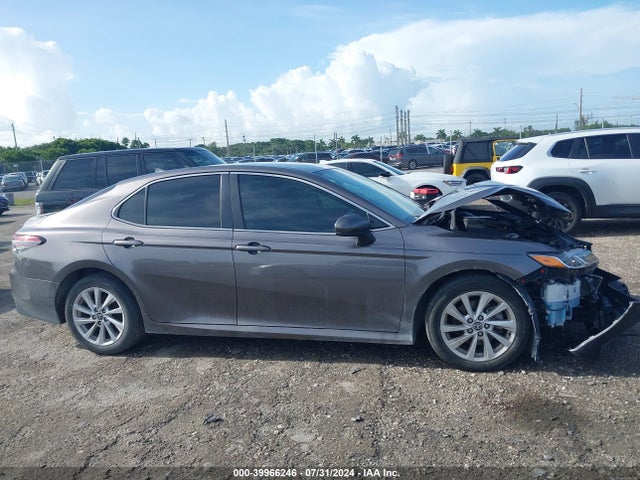 Toyota CAMRY LE 2023 4T1C11AK5PU123422 Image 13