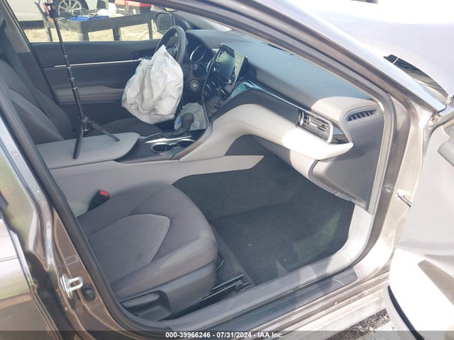 Toyota CAMRY LE 2023 4T1C11AK5PU123422 Image 5