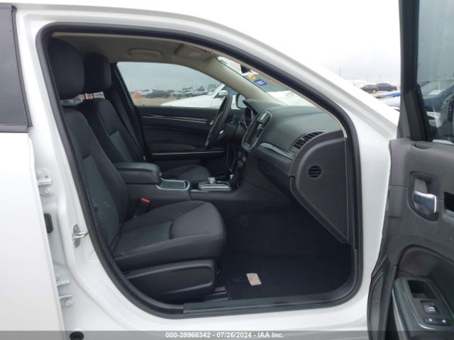 2C3CCAAG3PH514229 Chrysler 300 Touring