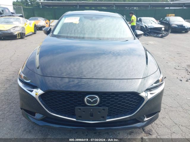 3MZBPBDM2LM131748 Mazda Mazda3 Preferred Package