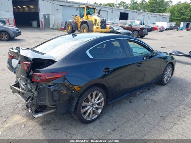 3MZBPBDM2LM131748 Mazda Mazda3 Preferred Package
