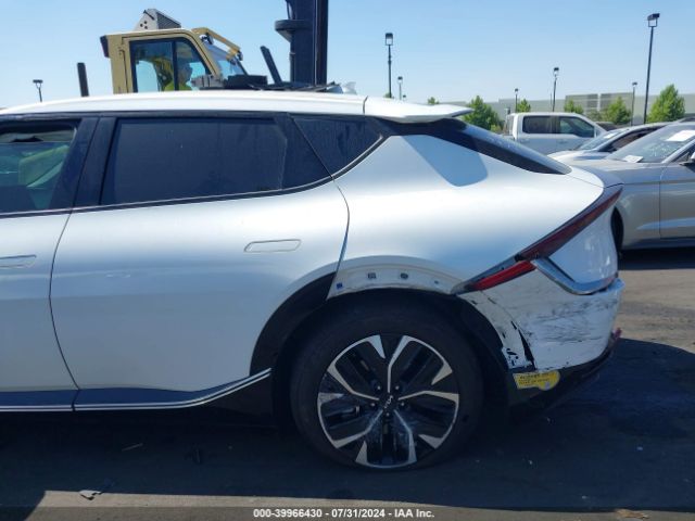 KNDC34LA4N5079506 KIA Ev6 Wind
