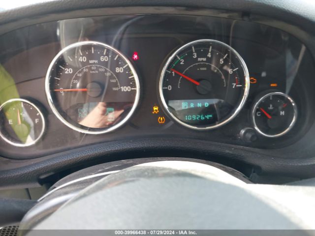 1C4AJWBG5FL625211 Jeep Wrangler Sahara
