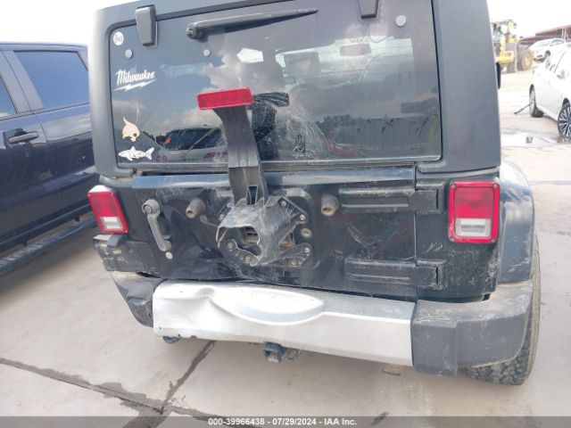 1C4AJWBG5FL625211 Jeep Wrangler Sahara