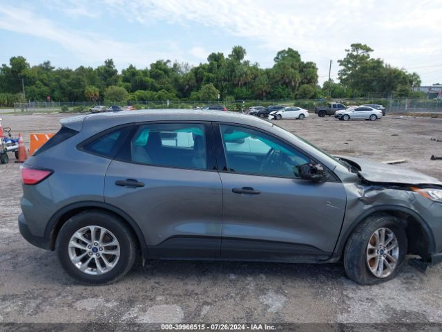 1FMCU0F6XNUA81730 Ford ESCAPE S