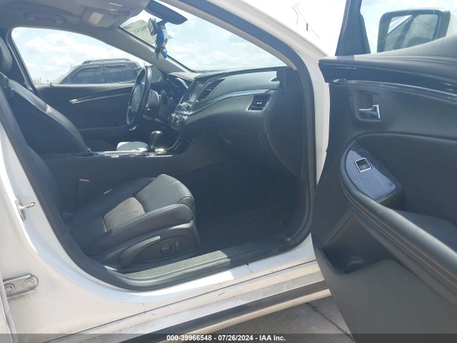 Chevrolet IMPALA 1LT 2018 2G1105S38J9128222 Image 5