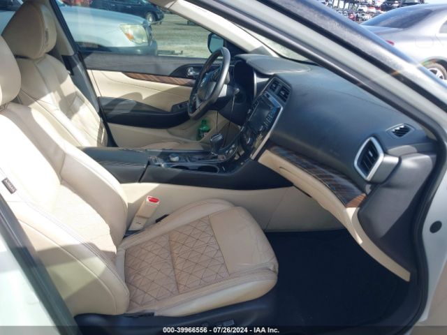 1N4AA6AP2HC407088 Nissan Maxima 3.5 Platinum