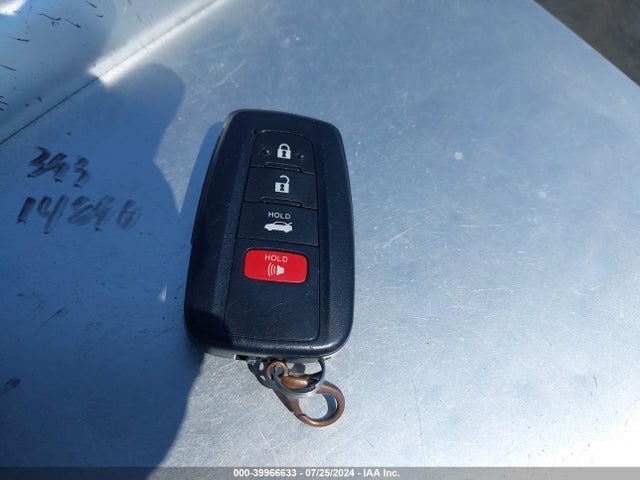 Toyota Corolla Hybrid Le 2022 JTDEAMDE0N3012039 Image 11