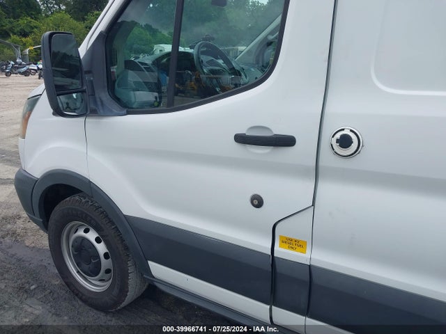 Ford Transit-150 2016 1FTYE2CV1GKA09103 Image 6