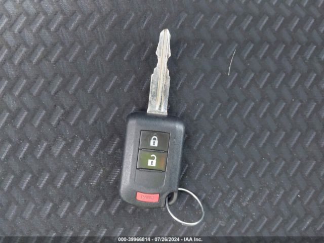 JA4AT3AA1JZ048666 Mitsubishi Eclipse Cross Es