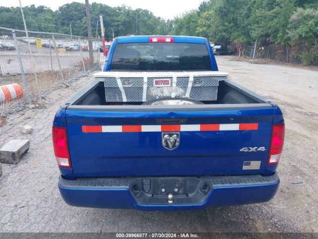 1C6RR7FG5JS129150 RAM 1500 Express Quad Cab 4x4 6'4 Box