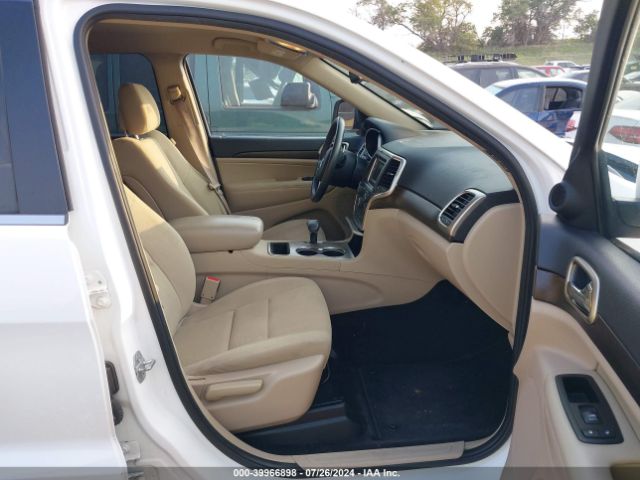 1C4RJFAG9FC675663 Jeep Grand Cherokee Laredo