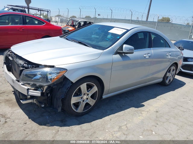 Mercedes-Benz CLA 250 2015 WDDSJ4EB5FN258295 Image 2