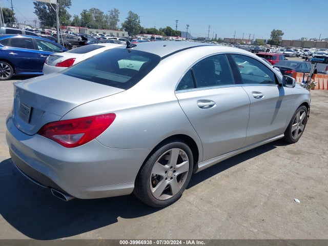 Mercedes-Benz CLA 250 2015 WDDSJ4EB5FN258295 Image 4