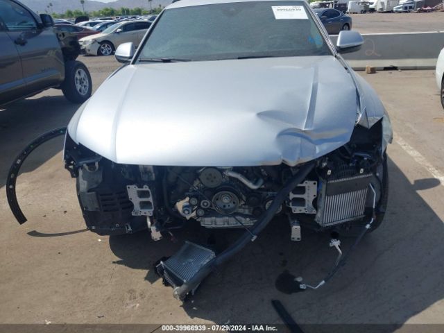 WA1FVAF11KD022032 Audi Q8 55 Premium