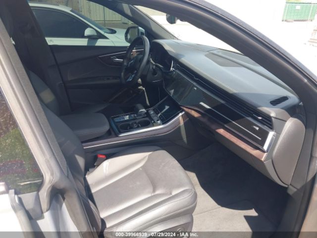 WA1FVAF11KD022032 Audi Q8 55 Premium