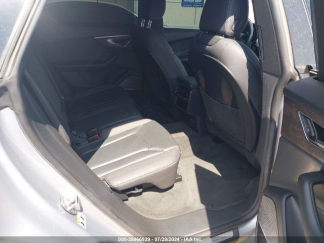 WA1FVAF11KD022032 Audi Q8 55 Premium