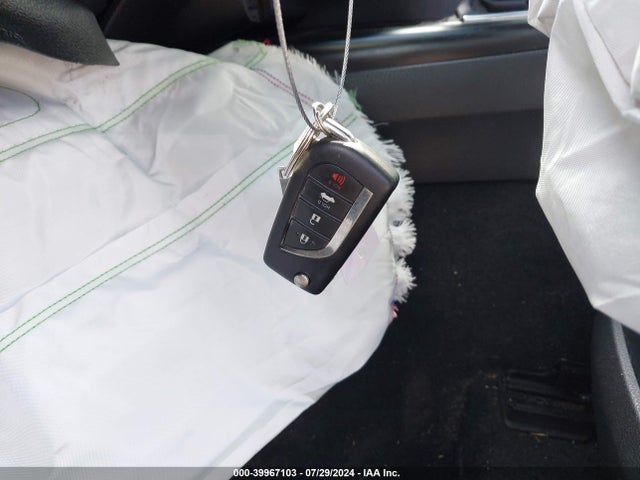 Toyota CAMRY SE 2018 4T1B11HK7JU636406 Image 11