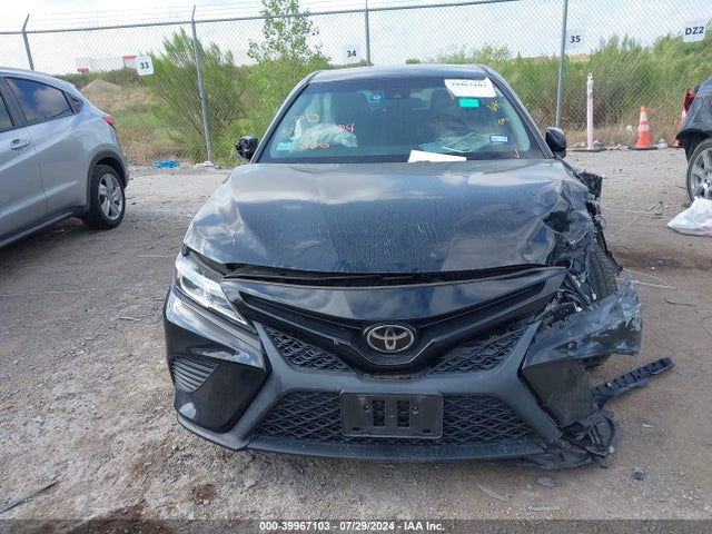 Toyota CAMRY SE 2018 4T1B11HK7JU636406 Image 12